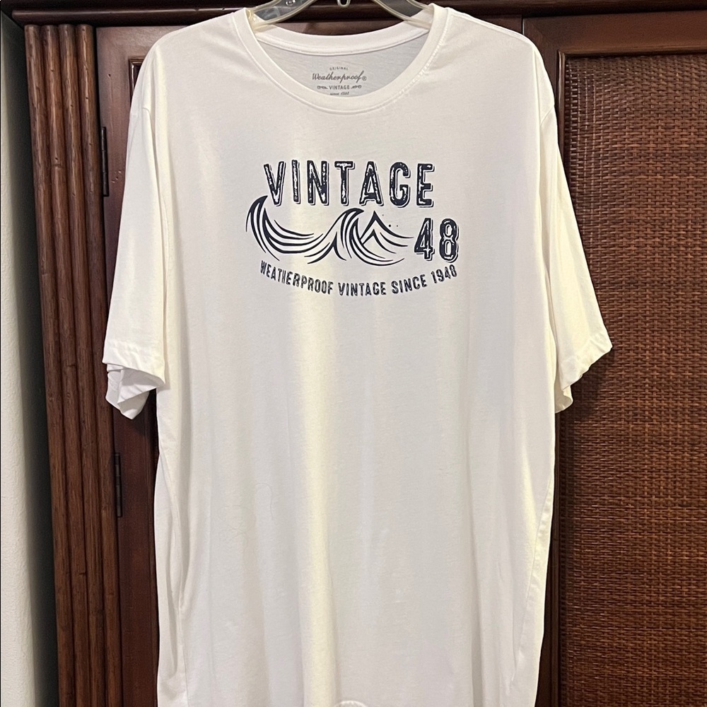 NWOT Weatherproof Vintage White Tee
